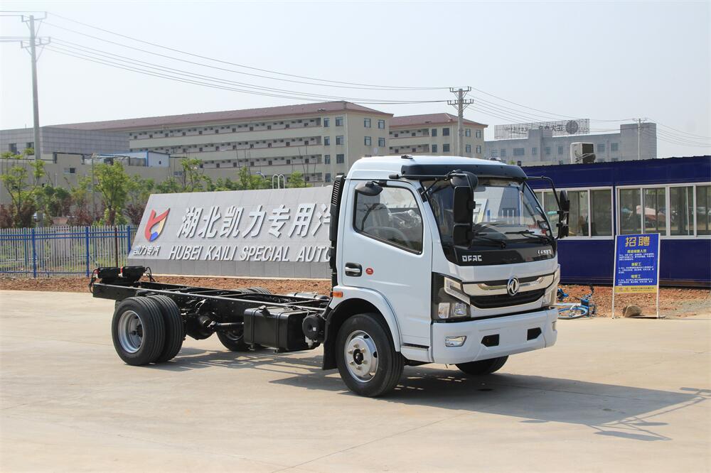 東風(fēng)大多利卡（3800，朝柴170）國六內(nèi)飾照片圖