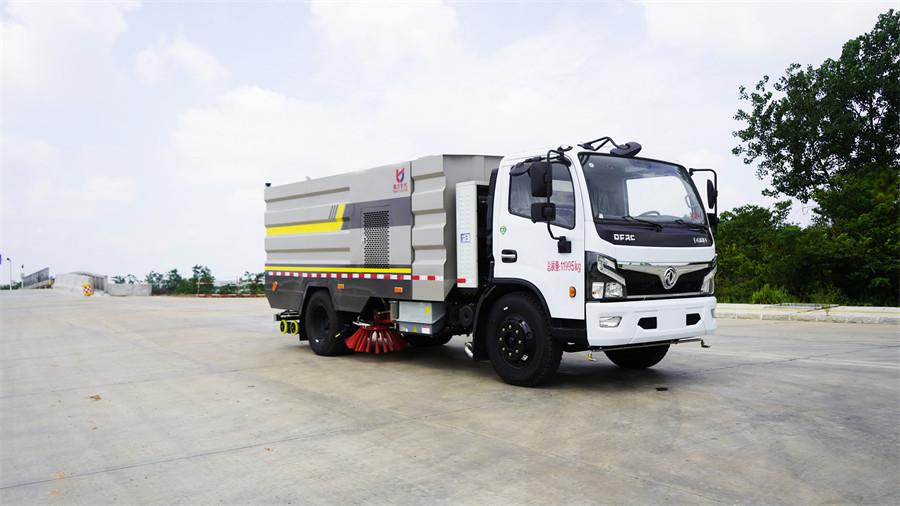 9方12噸東風(fēng)D7多利卡新能源純電動(dòng)洗掃車(chē) 凱力